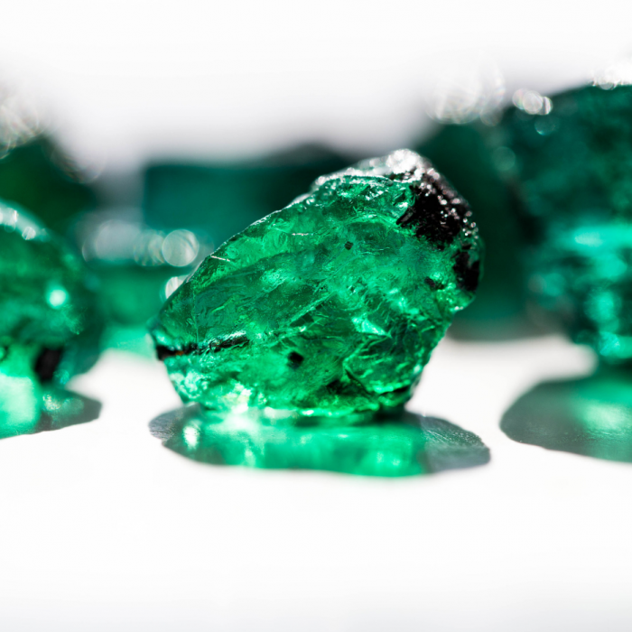 Coloured gems outperform jewellery as investments